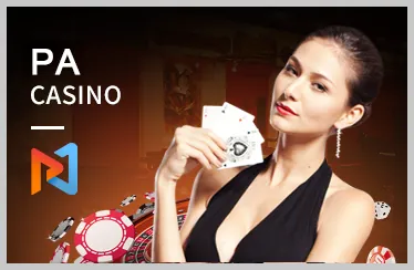 Vận động viên bóng chuyền đang đập bóng